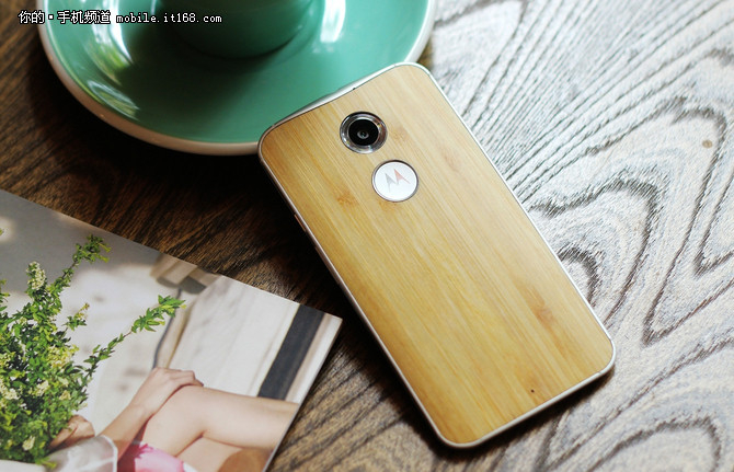 Moto X爆降至1899元 本周京東銷(xiāo)量TOP10