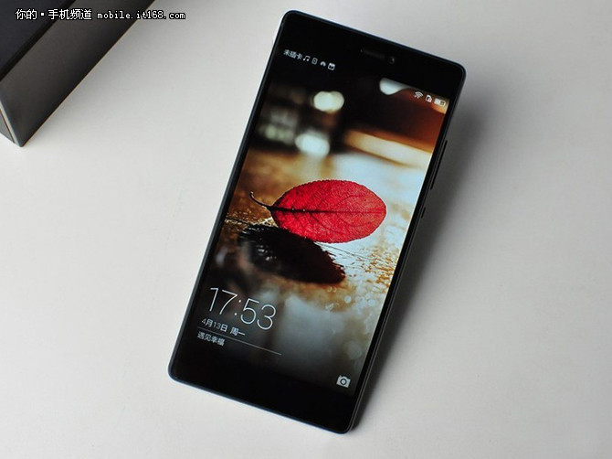 HTC One M9+是HTC在今年上半年針對大陸市場特別推出了旗艦機型，相比于M9，HTC One M9+加入了指紋識別功能，并且采用了更大尺寸的2K分辨率屏幕。同時也延續了HTC One M8經典的全金屬一體成型機身以及后置雙攝像頭?，F在我們發現這款上市價格高達4999元的手機直降兩千五，在國美在線僅售2489元!有打算購入M9+的小伙伴一定要抓住這次機會哦!