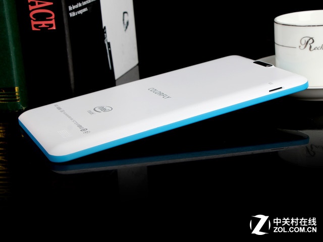 一抹潔凈天空藍 七彩虹i820急速版評測 