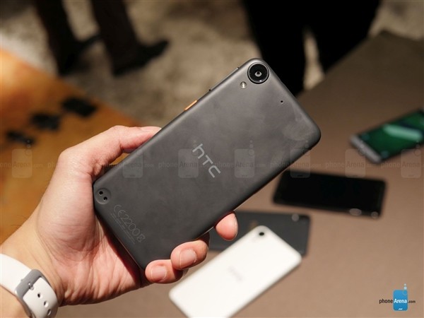 略丑的個性設計 HTC Desire三新機上手