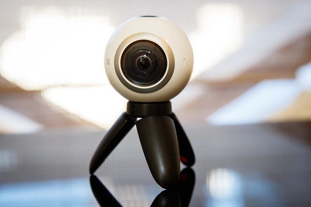 三星Gear 360 VR相機 