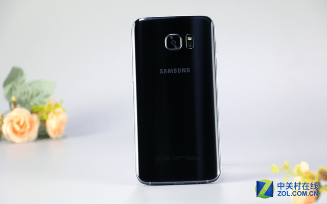 雙曲面屏新巔峰 三星Galaxy S7 edge評(píng)測(cè) 