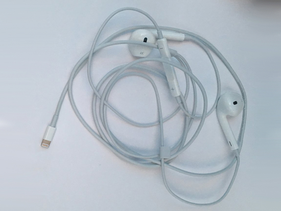 Smart Connector確認 新iPhone或難變薄 