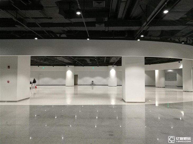 華為榮耀V8評測：極致科技集大成者 內(nèi)斗華為P9？