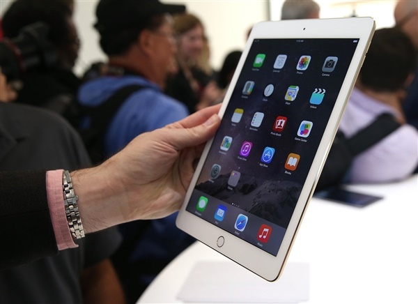 iOS 9.3.2更新發(fā)布 拯救iPad Pro白蘋果