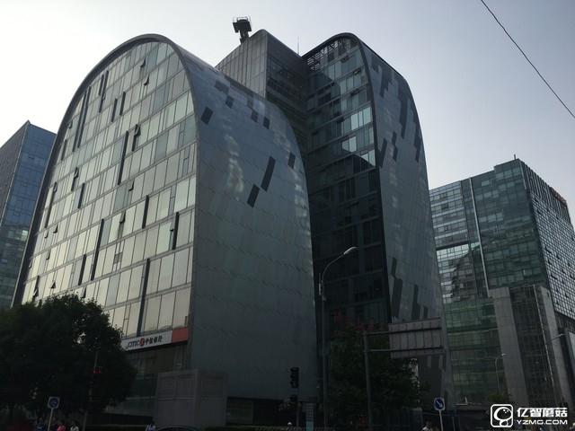 尖Phone:vivo Xplay5旗艦版對比6s Plus 
