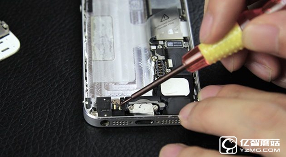 蘋果手機怎么換電池？iPhone5更換電池圖文教程