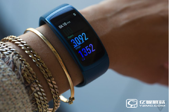 三星Gear Fit 2手環深度評測：1200元人民幣的價格 堪稱智能手環之巔