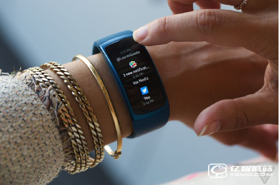 三星Gear Fit 2手環深度評測：1200元人民幣的價格 堪稱智能手環之巔