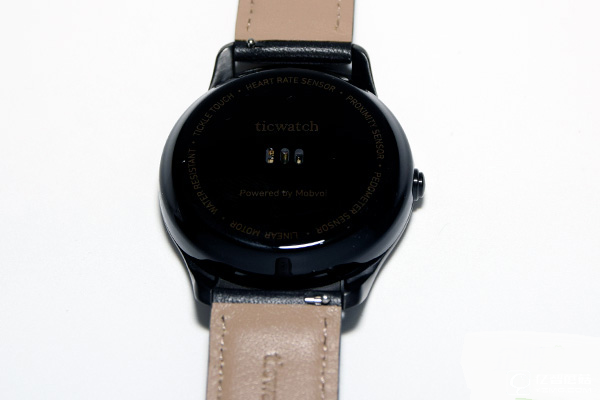 智能手表中的“異類” ticwatch2開箱體驗
