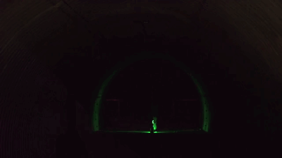 夜跑不炫酷怎么行！這雙熒光鞋子讓你炫起來(lái)