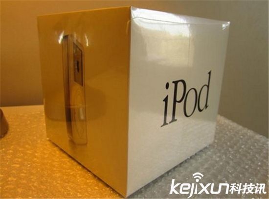 一部未拆封的初代ipod在ebay上出現 售價為20萬美元