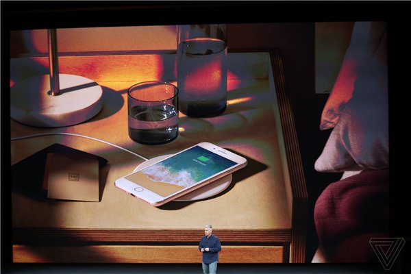 蘋果iPhone8/Plus售價(jià)上市時(shí)間公布：64GB/256GB存儲(chǔ)