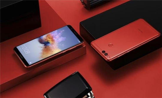 榮耀CES上發布榮耀7X海外版 新增紅色版本