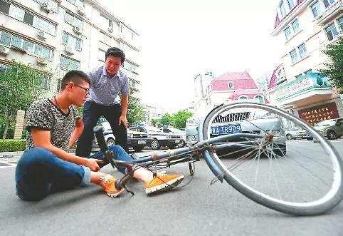 新手必看的12個(gè)超實(shí)用開(kāi)車(chē)技巧 看完你也可以成為高手！