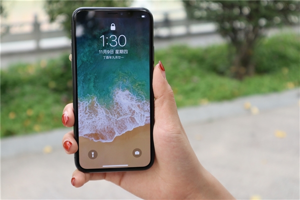 iPhone X Plus曝光：6.5英寸屏幕夸張大爆發！