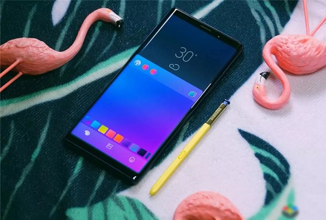 三星Note9液冷散熱驍龍845性能測 三星Note9安兔兔跑分多少？