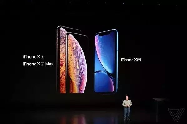 iPhone XS已經拋棄了漸漸沒錢的你 網友：我就看看，不買！