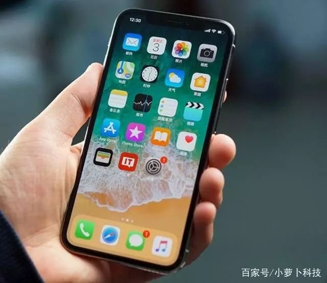 iPhone用戶傷不起！蘋果iPhone X限速后又出現(xiàn)屏幕問題