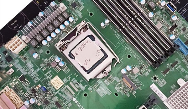 升級8核！兩款Intel Xeon E-2100處理器工程片現身