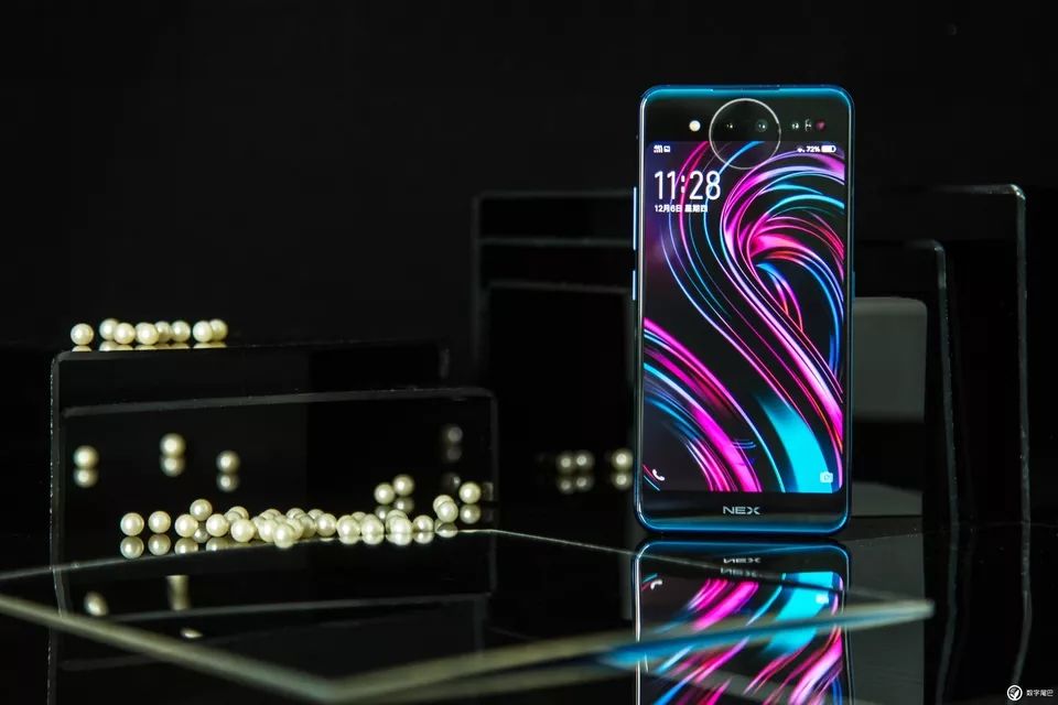 vivo NEX 雙屏版圖賞：既是實(shí)力派，也是「雙面派」