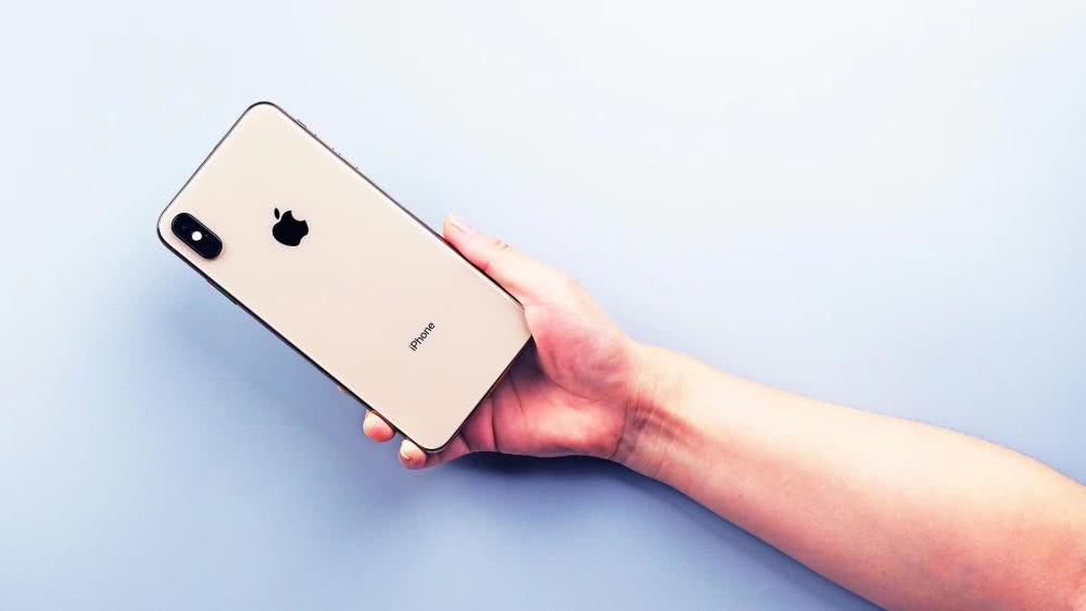 涼涼！蘋果再砍明年iPhone訂單 蘋果手機(jī)不降價(jià)沒人買？