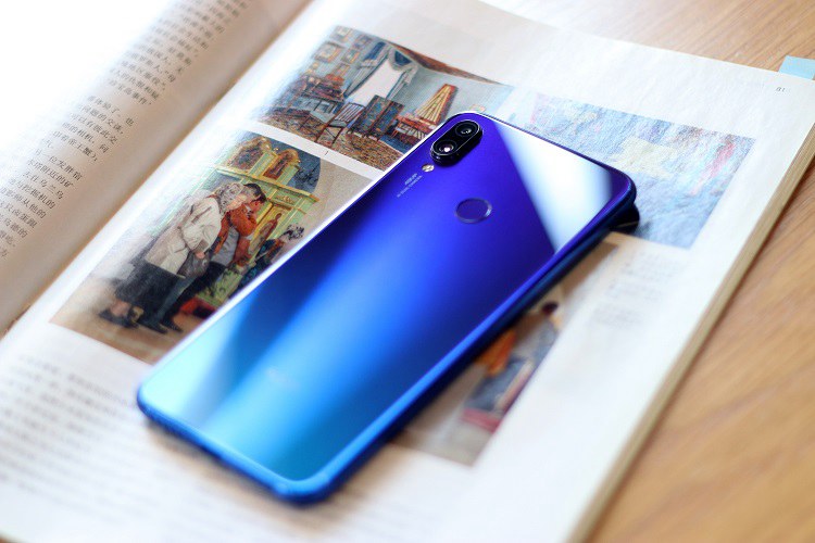 史上最漂亮的紅米手機 紅米Note7夢幻藍開箱圖賞