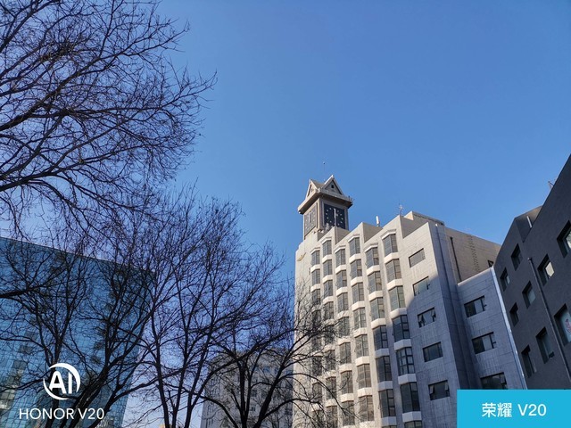 榮耀V20劍指果XS 旗艦機的博弈伯仲難分（審核不發） 