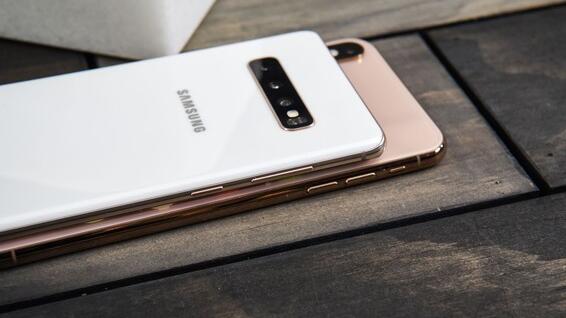 三星S10+和iPhone XS Max哪個好？三星S10和iPhone XS Max區(qū)別對比