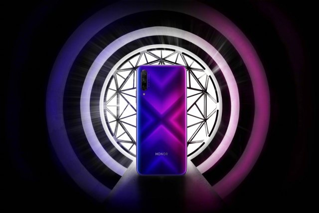 榮耀9X即將正式發布：后置三攝，升降設計，或將采用側邊指紋！